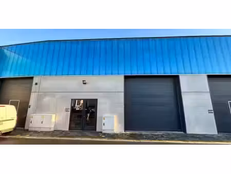 entrepôt à louer à evergem pour € 945