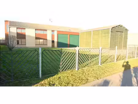 entrepôt à louer à adegem pour € 2.300