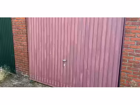 box à louer à edegem pour € 100