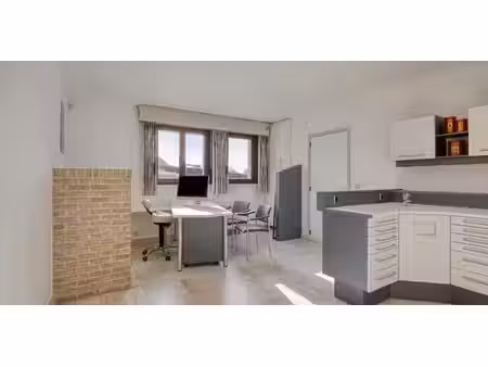 bien commercial à vendre à aaigem pour € 598.000