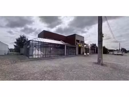 bien commercial à louer à hannut pour € 3.000
