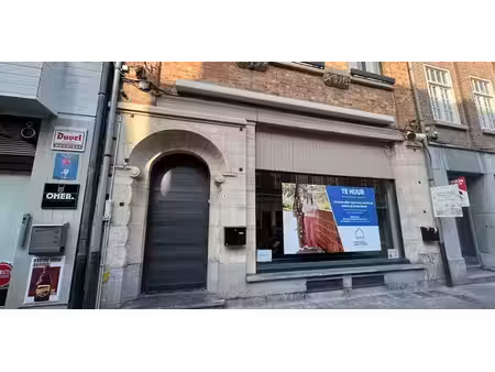 bâtiment commercial à louer à ieper pour € 995