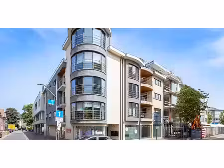 bien commercial à louer à mol pour € 1.900