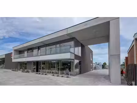 bâtiment commercial à louer à gaurain-ramecroix pour € 2.000