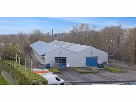 sous option - bâtiment commercial à louer à renaix