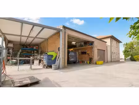 bâtiment commercial à vendre à ruiselede pour € 539.000 avec 3 chambres à coucher