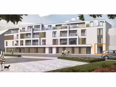commerciële ruimte in hartje desselgem