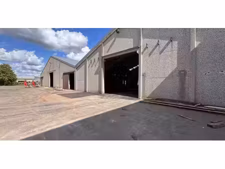sous option - entrepôt à louer à zwevezele