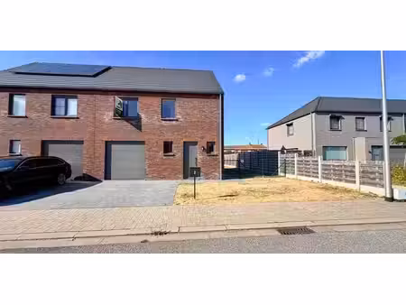 maison à louer à ledegem pour € 950 avec 3 chambres à coucher