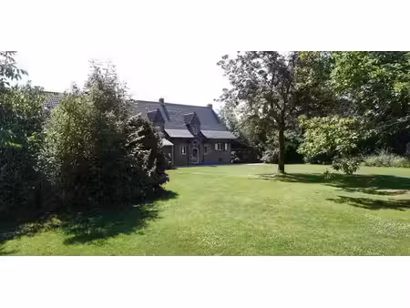 villa à louer à koningshooikt pour € 2.500 avec 5 chambres à coucher