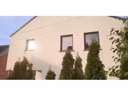 villa à louer à genval pour € 2.200 avec 5 chambres à coucher