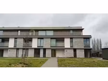 penthouse à louer à opbrakel pour € 1.100 avec 2 chambres à coucher