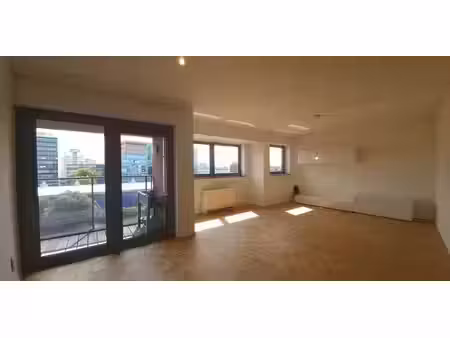 appartement à louer à gent pour € 990 avec 2 chambres à coucher