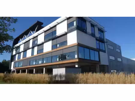 bâtiment d’entreprise à louer à sint-denijs-westrem pour € 2.357