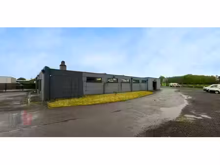 bâtiment d’entreprise à louer à beervelde pour € 2.250