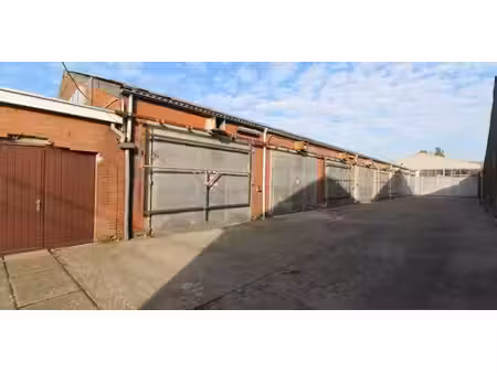 bâtiment d’entreprise à louer à moorslede pour € 375