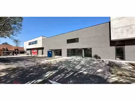 bâtiment d’entreprise à vendre à mouscron pour € 865.000