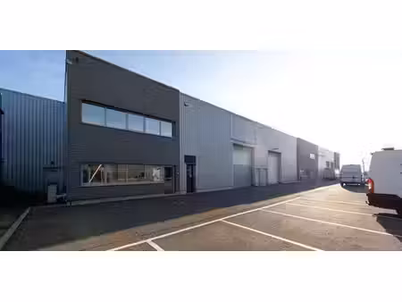 bâtiment d’entreprise à louer à temse pour € 2.950