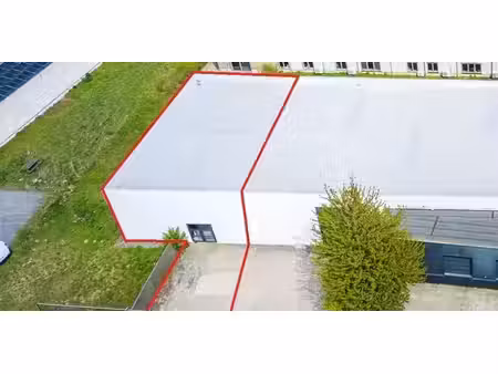 bâtiment d’entreprise à louer à wavre pour € 2.500