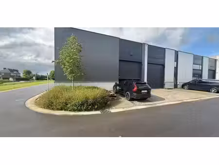 bâtiment d’entreprise à louer à wielsbeke pour € 2.440