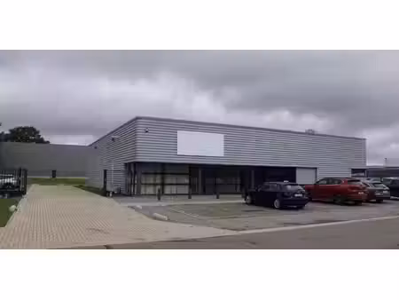 bâtiment d’entreprise à louer à zonhoven pour € 3.000