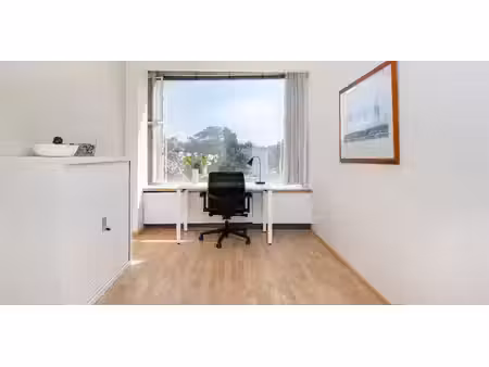 bureau à louer à berchem pour € 129