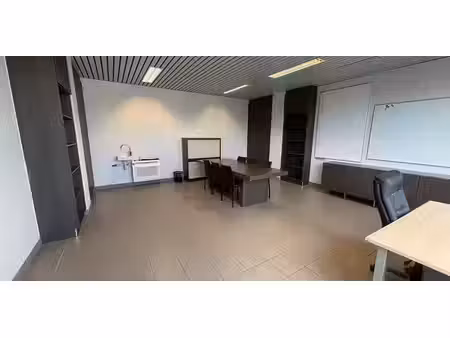 bureau à louer à anzegem pour € 350