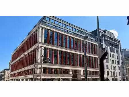 bureau à louer à etterbeek pour € 1.059