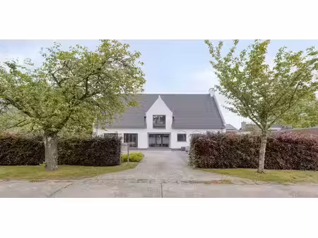 bureau à vendre à sint-denijs-westrem pour € 1.200.000