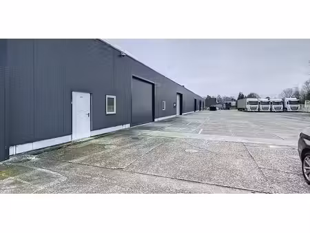 entrepôt à louer à buggenhout pour € 2.500