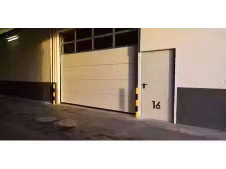 entrepôt à louer à hasselt pour € 510