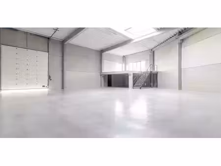 entrepôt à louer à nivelles pour € 2.300