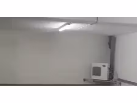 entrepôt à louer à rhode-saint-genèse pour € 450