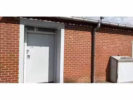 entrepôt à louer à zulte pour € 450
