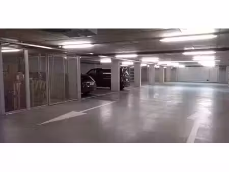 garage à louer à kessel-lo pour € 99