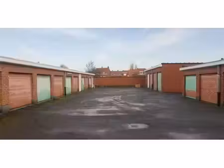 garage à louer à menen pour € 60