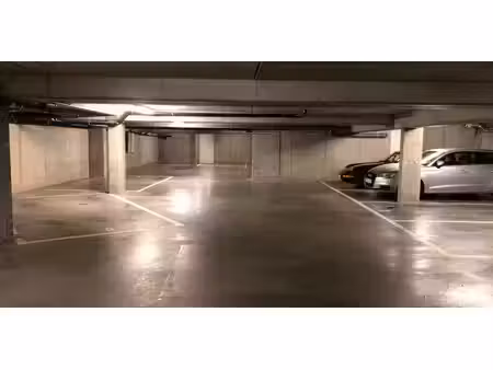 place de stationnement à louer à merendree pour € 60