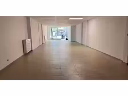 bien commercial à louer à brasschaat pour € 2.250