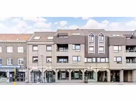 bâtiment commercial à vendre à assebroek pour € 585.000