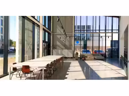 bâtiment commercial à louer à evere pour € 2.500