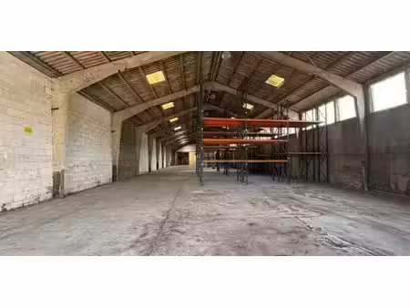 entrepôt à louer à adinkerke pour € 2.450