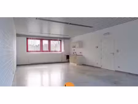 bâtiment commercial à louer à ledegem pour € 500
