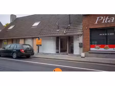 bien commercial à louer à sint-eloois-winkel pour € 550