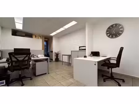 bâtiment commercial à louer à meulebeke pour € 445