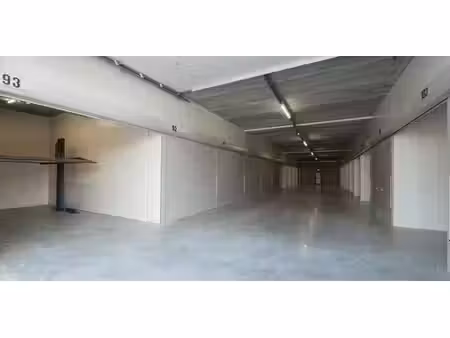 bâtiment commercial à louer à waregem pour € 180