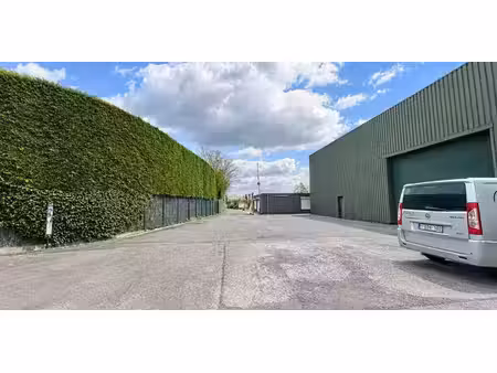 entrepôt à louer à wervik pour € 2.900