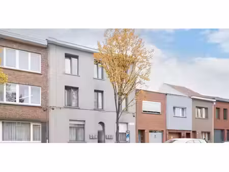 maison à vendre à hoboken pour € 998.000 avec 14 chambres à coucher
