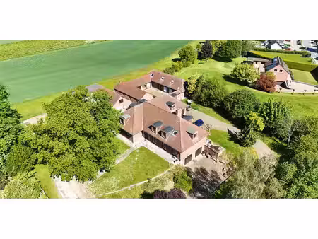 maison à vendre à houtain-saint-siméon pour € 989.000 avec 24 chambres à coucher