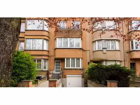sous option - maison à vendre à laeken avec 6 chambres à coucher