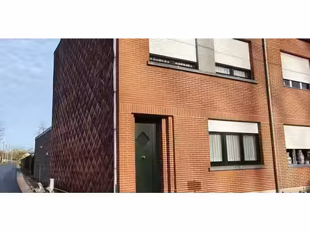maison à louer à strijtem pour € 950 avec 3 chambres à coucher